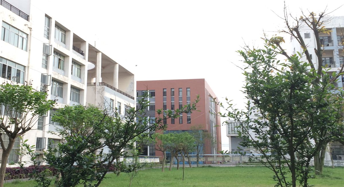 泸州技师学院